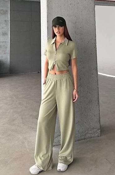 03. L. Komplet
S M L
3.200 dinara na lalafo.rs 03. L. Komplet
S M L
3.200 dinara