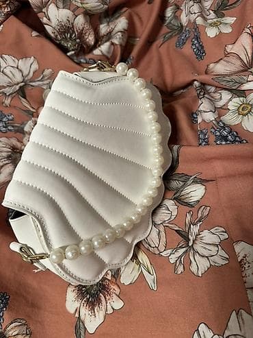 Elegantna torbica, Materijal: Veštačka koža na lalafo.rs Elegantna torbica, Materijal: Veštačka koža