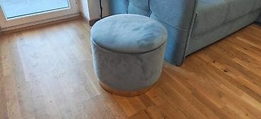 Kids' furniture: Tabure sa prostorom za odlaganje u odlicnom stanju, maltene nije at lalafo.rs — 2 Kids' furniture: Tabure sa prostorom za odlaganje u odlicnom stanju, maltene nije — 2