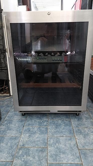 Rashladna vinska vitrina liebherr 130 litara ispravno sve na lalafo.rs — 3 Rashladna vinska vitrina liebherr 130 litara ispravno sve — 3