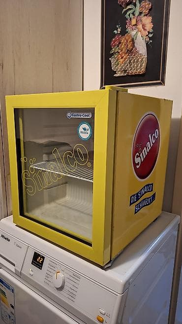 Sinalco promo mini vitrina/hladilnik za piće – Gastro-Cool tel - na lalafo.rs — 1 Sinalco promo mini vitrina/hladilnik za piće – Gastro-Cool tel - — 1