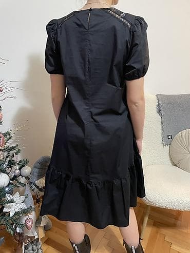 zenske broj: Crna ženska haljina Katrin srednje dužine (iznad kolena), A-kroja sa at lalafo.rs — 6 zenske broj: Crna ženska haljina Katrin srednje dužine (iznad kolena), A-kroja sa — 6