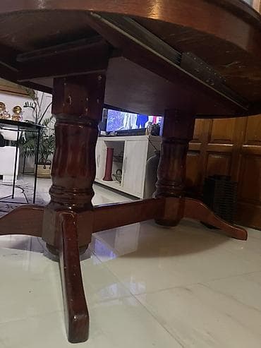 Stilski trpezarijski stolovi: Drveni trpezarijski sto na razvlačenje, ovalnog oblika, sa zaštitnim na lalafo.rs — 3 Stilski trpezarijski stolovi: Drveni trpezarijski sto na razvlačenje, ovalnog oblika, sa zaštitnim — 3