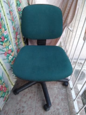 Table bases: Kancelarijska stolica zelena ispravno podizanje, visina sedista at lalafo.rs — 1 Table bases: Kancelarijska stolica zelena ispravno podizanje, visina sedista — 1