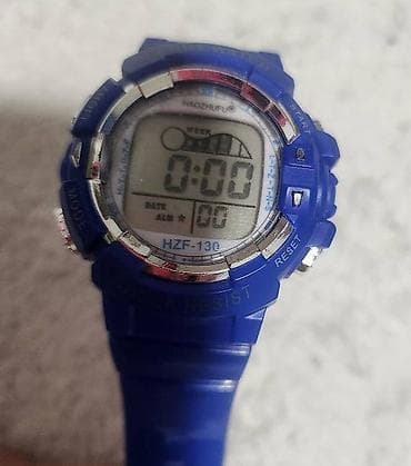 Nov, nikad korišćen, dečji sat. Namenjen dečacima, royal plave boje na lalafo.rs — 1 Nov, nikad korišćen, dečji sat. Namenjen dečacima, royal plave boje — 1