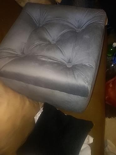 Taburei 45x45 cm na lalafo.rs — 1 Taburei 45x45 cm — 1