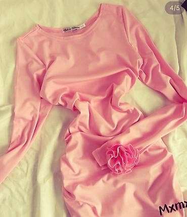 Haljina push up nabrana sa obe strane,dug rukav sa cvetovima na na lalafo.rs Haljina push up nabrana sa obe strane,dug rukav sa cvetovima na