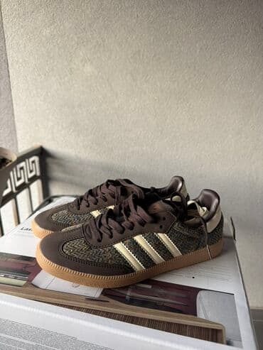 Patike, Adidas, veličina - 39.5 na lalafo.rs Patike, Adidas, veličina - 39.5