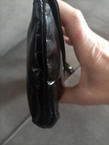 Mona kožna tašnica izrađena u malim primjercima u čast teniserke at lalafo.rs — 5 Mona kožna tašnica izrađena u malim primjercima u čast teniserke — 5