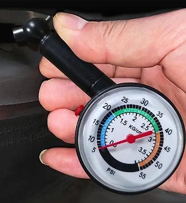 za svaki dan: Merač pritiska u auto-gumama, analogni,lagan,malih dimenzija i lak za at lalafo.rs — 3 za svaki dan: Merač pritiska u auto-gumama, analogni,lagan,malih dimenzija i lak za — 3