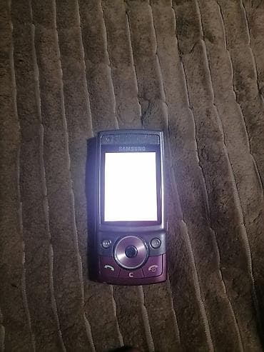 Samsung klizni telefon – klasični model sa numeričkom tastaturom - na lalafo.rs — 9 Samsung klizni telefon – klasični model sa numeričkom tastaturom - — 9