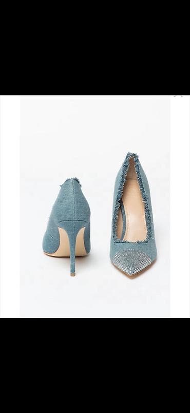 Oksfordice: Atraktivne Guess original cipele, jednom nošene, veličine 40. Visina na lalafo.rs — 3 Oksfordice: Atraktivne Guess original cipele, jednom nošene, veličine 40. Visina — 3