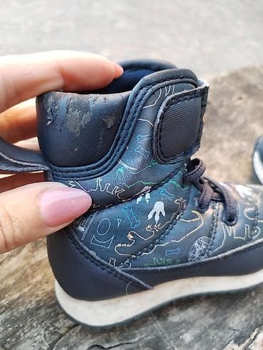 Champion cizmice za decake br 22 Samo jedna gore malo oljistena ostalo na lalafo.rs — 6 Champion cizmice za decake br 22 Samo jedna gore malo oljistena ostalo — 6