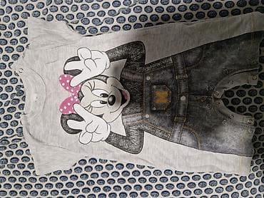 HITNO MOZE DOGOVOR Dečiji komadi garderobe – lot: 1) Sivi kratki na lalafo.rs — 1 HITNO MOZE DOGOVOR Dečiji komadi garderobe – lot: 1) Sivi kratki — 1