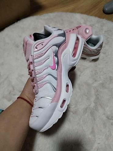 👑Broj 39-40-41
✅Cena 3200 din na lalafo.rs — 6 👑Broj 39-40-41
✅Cena 3200 din — 6