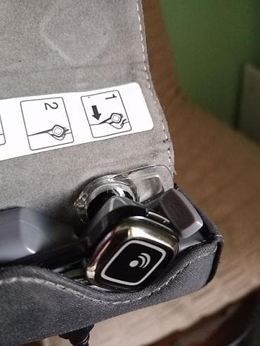 Plantronics Discovery 925™® Plantronics Discovery® 925 су Bluetooth® na lalafo.rs — 1 Plantronics Discovery 925™® Plantronics Discovery® 925 су Bluetooth® — 1