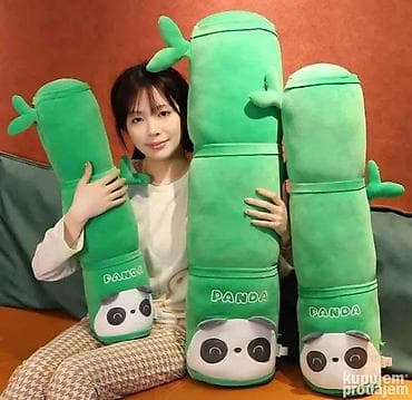 💚 Plišana Panda Jastuk – Mekana i Preslatka! 🐼 Unesite toplinu i osmeh na lalafo.rs 💚 Plišana Panda Jastuk – Mekana i Preslatka! 🐼 Unesite toplinu i osmeh