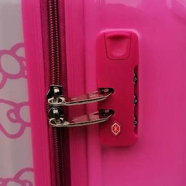 Skirts: Hello Kitty dečji kofer na točkiće - Tvrdi kofer sa sjajnom at lalafo.rs — 7 Skirts: Hello Kitty dečji kofer na točkiće - Tvrdi kofer sa sjajnom — 7