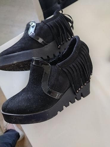 Ženske crne cipele na platformu sa resama - Model: slip-on na lalafo.rs — 2 Ženske crne cipele na platformu sa resama - Model: slip-on — 2