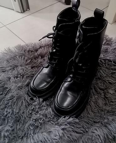 Predivne par puta nošene
BUKVALNO nove
Br 37 na lalafo.rs — 2 Predivne par puta nošene
BUKVALNO nove
Br 37 — 2