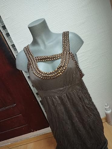 Duga maslinasta haljina, veličina S, sa nitnama. - Boja: maslinasto na lalafo.rs Duga maslinasta haljina, veličina S, sa nitnama. - Boja: maslinasto