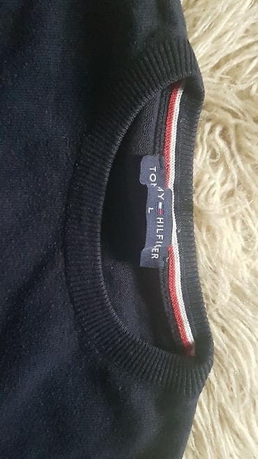 Tommy Hilfiger muški džemper, veličina L. - Boja: tamno teget. - at lalafo.rs — 3 Tommy Hilfiger muški džemper, veličina L. - Boja: tamno teget. - — 3