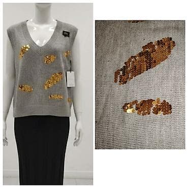 Sivi pleteni prsluk bez rukava sa V‑izrezom, ukrašen zlatnim na lalafo.rs Sivi pleteni prsluk bez rukava sa V‑izrezom, ukrašen zlatnim