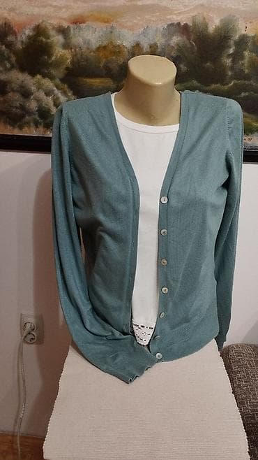 Kardigan,lagan i prijatan za nošenje XL veličina Pogledajte i ostale na lalafo.rs — 5 Kardigan,lagan i prijatan za nošenje XL veličina Pogledajte i ostale — 5