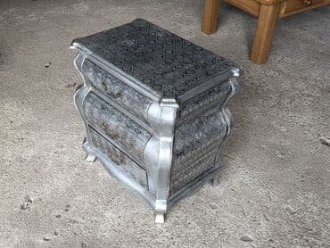 Stilske komode: Barokna komodica sa 3 fioke – ručno dekorisana - Materijal: drvo - na lalafo.rs — 6 Stilske komode: Barokna komodica sa 3 fioke – ručno dekorisana - Materijal: drvo - — 6