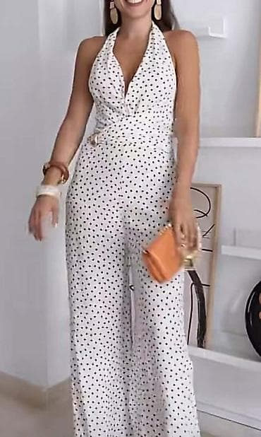 Women's Clothing: Kombinezon
Cena 2900
Uni vel.
V23 at lalafo.rs — 1 Women's Clothing: Kombinezon
Cena 2900
Uni vel.
V23 — 1