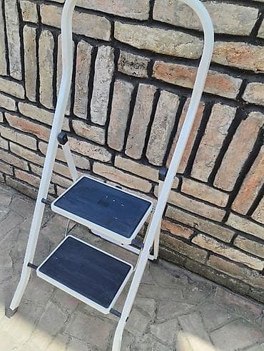 Pneumatski alati i kompresori: Merdevine – sklopive, 2 stepenika - Stabilan metalni ram, bela na lalafo.rs — 1 Pneumatski alati i kompresori: Merdevine – sklopive, 2 stepenika - Stabilan metalni ram, bela — 1