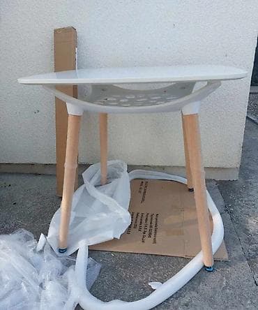 Prelepi trpezarijski stolovi, maksimalno stabilni. Poseduju ispod na lalafo.rs — 2 Prelepi trpezarijski stolovi, maksimalno stabilni. Poseduju ispod — 2