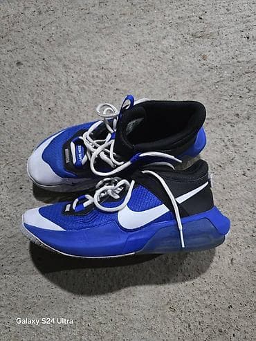 Košarkaške patike u ekstra stanju. nošene jednu sezonu na lalafo.rs — 1 Košarkaške patike u ekstra stanju. nošene jednu sezonu — 1