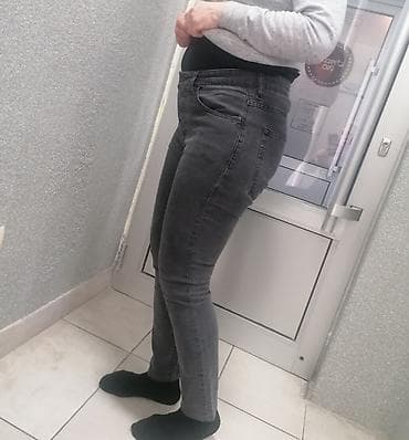 Farmerice tamno siva boja
Vel 32
Povoljno na lalafo.rs — 1 Farmerice tamno siva boja
Vel 32
Povoljno — 1