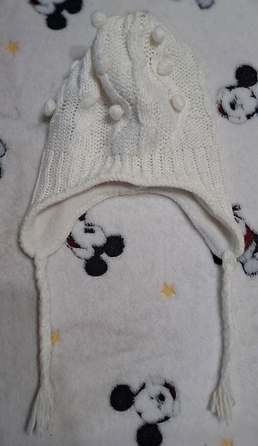 Kapa za devojčice
Veličina obim glave 50/52 cm
Cena 300 din na lalafo.rs — 2 Kapa za devojčice
Veličina obim glave 50/52 cm
Cena 300 din — 2