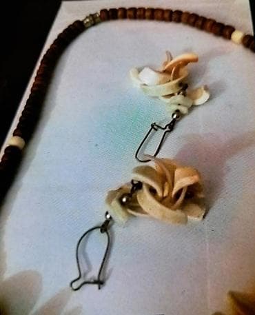 Komplet ogrlica i mindjuše od školjki na lalafo.rs — 3 Komplet ogrlica i mindjuše od školjki — 3