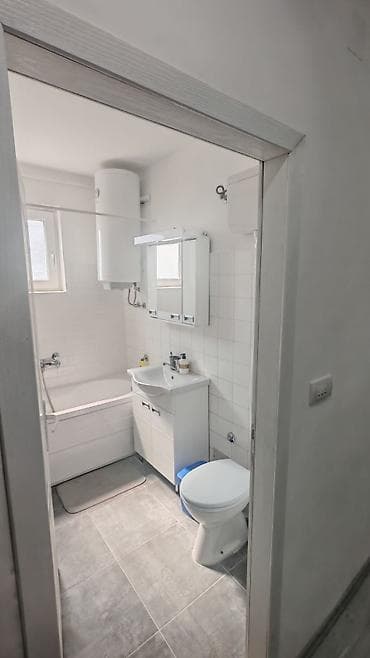 dve suknje po: Izdajem renoviran i potpuno namešten stan – 48 m² . Stan na 3/4 at lalafo.rs — 4 dve suknje po: Izdajem renoviran i potpuno namešten stan – 48 m² . Stan na 3/4 — 4