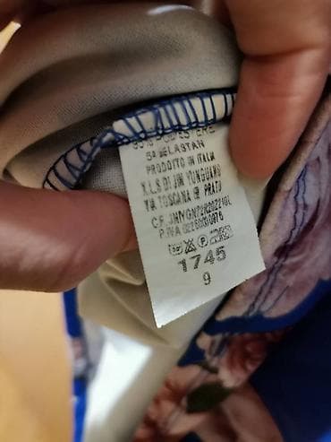 Plava haljina sa cvetnim dezenom. Kao nova, prelepih boja. Donji deo na lalafo.rs — 3 Plava haljina sa cvetnim dezenom. Kao nova, prelepih boja. Donji deo — 3