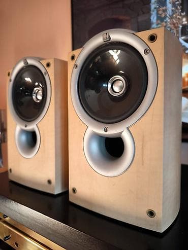 KEF Q Compact – precizni britanski monitori sa Uni-Q tehnologijom na lalafo.rs — 3 KEF Q Compact – precizni britanski monitori sa Uni-Q tehnologijom — 3