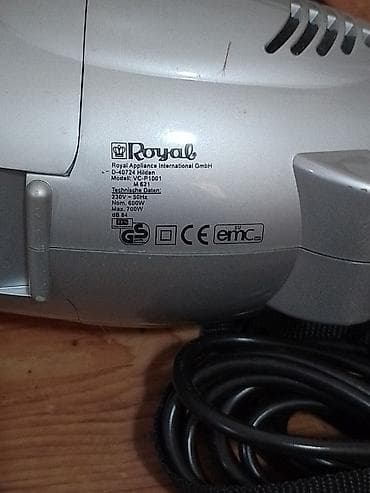 Ručni usisivač SHARKY sa dodacima - Kompaktan ručni model sa ručkom i at lalafo.rs — 8 Ručni usisivač SHARKY sa dodacima - Kompaktan ručni model sa ručkom i — 8