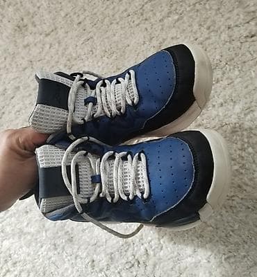 Zara patike duboke u velicini 39cm. Pertlaju se i snjiraju. Nemaju na lalafo.rs — 6 Zara patike duboke u velicini 39cm. Pertlaju se i snjiraju. Nemaju — 6