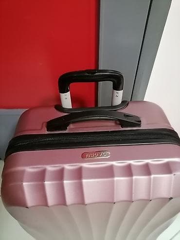 Kofer veći tvrdi NUOVO oko 65/45 /25 dobar ispravan Mogućnost dostave na lalafo.rs — 2 Kofer veći tvrdi NUOVO oko 65/45 /25 dobar ispravan Mogućnost dostave — 2