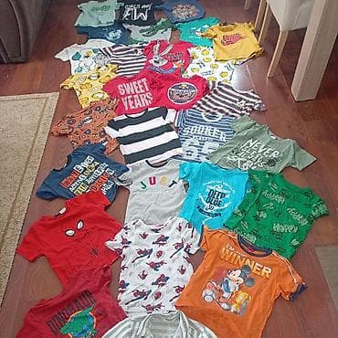 Veliki lot dečjih majica kratkih rukava za dečake. - Oko 25+ komada na lalafo.rs Veliki lot dečjih majica kratkih rukava za dečake. - Oko 25+ komada