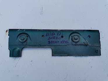 Tockici podizaca stakla desnih vrata Lada 21214i Niva. Polovno na lalafo.rs Tockici podizaca stakla desnih vrata Lada 21214i Niva. Polovno