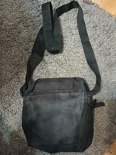 original esprit: Crna torbica preko ramena – Springfild - Materijal: izdržljiva at lalafo.rs — 2 original esprit: Crna torbica preko ramena – Springfild - Materijal: izdržljiva — 2