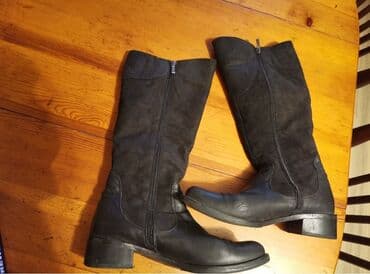 Čizme, 40 na lalafo.rs Čizme, 40