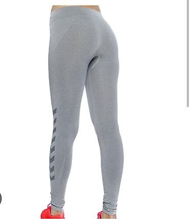 Huumel helanke
s m vel sniženje
nošene par puta na lalafo.rs — 3 Huumel helanke
s m vel sniženje
nošene par puta — 3