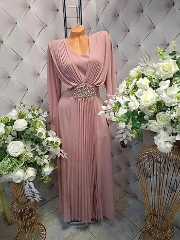 Elegantna maxi haljina sa dugim rukavima i plisiranim detaljima. - na lalafo.rs — 4 Elegantna maxi haljina sa dugim rukavima i plisiranim detaljima. - — 4