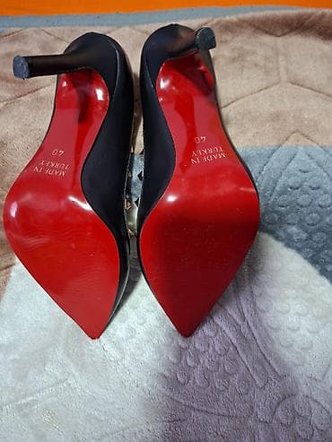 Crne kožne salonke sa šiljcima, visoka potpetica - Materijal: glatka na lalafo.rs — 2 Crne kožne salonke sa šiljcima, visoka potpetica - Materijal: glatka — 2