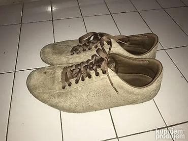 Original Lacoste patike 41,5 100% prevrnuta koza Mekane i udobne TOP na lalafo.rs — 1 Original Lacoste patike 41,5 100% prevrnuta koza Mekane i udobne TOP — 1